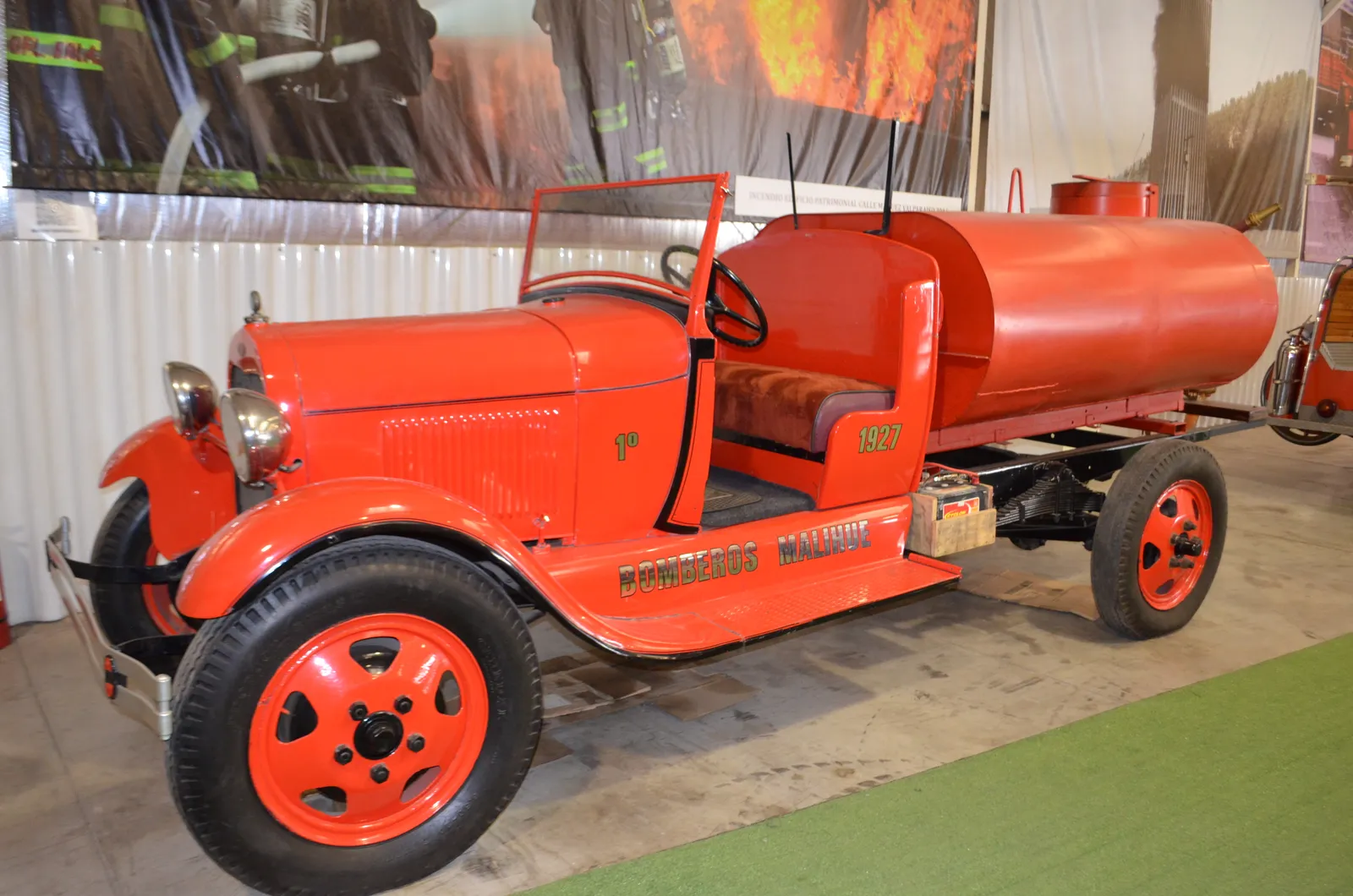 Carro bomba Ford AA Bomberos Malihue 1927